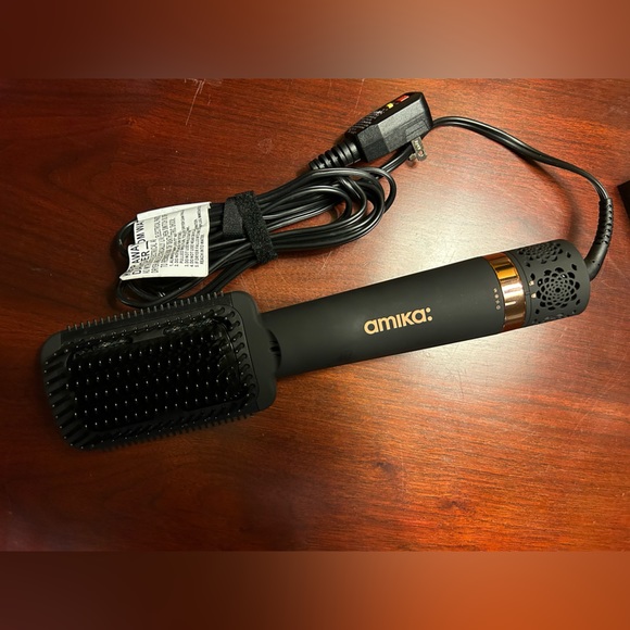 NEW AMIKA Smooth Talker Double Agent Straightening Blowdrying Brush - Picture 1 of 2